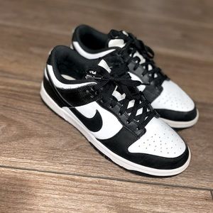 Nike Pandas (Dunks)